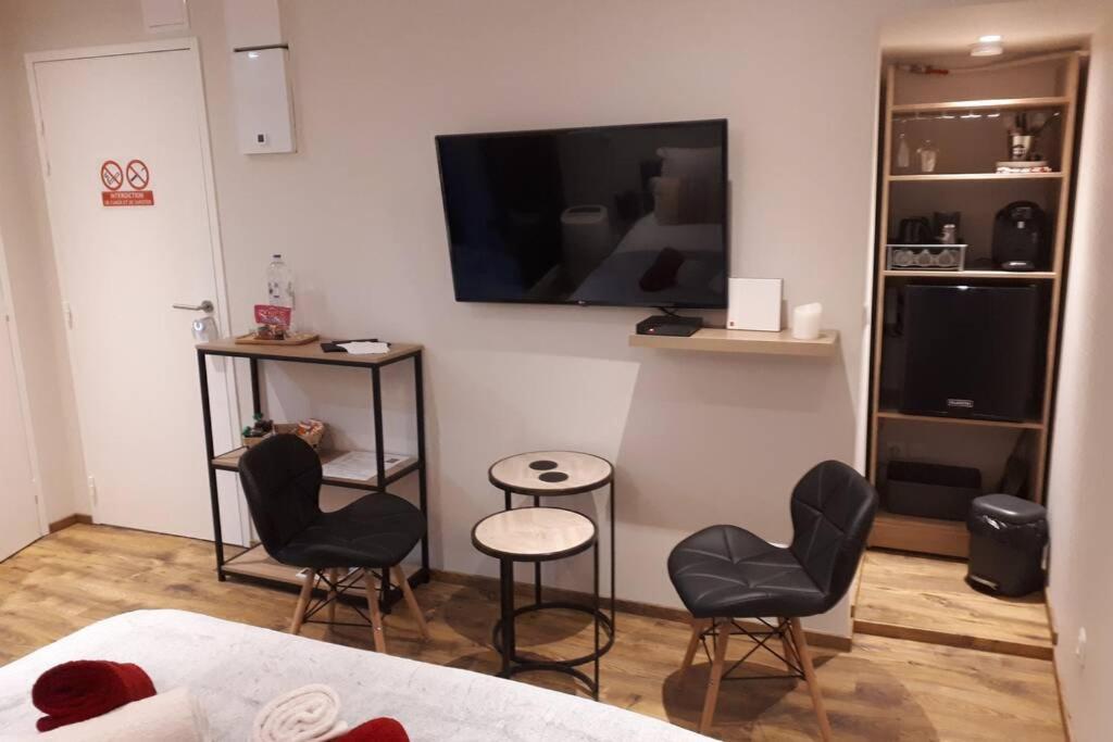 Spa Privatif Love Room, Le Hammam Et Bulles, Chez Nuits Chartraines Σαρτρ Εξωτερικό φωτογραφία